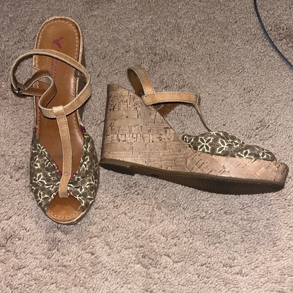 American Eagle Outfitters (Size 9) Faux Cork Wedges